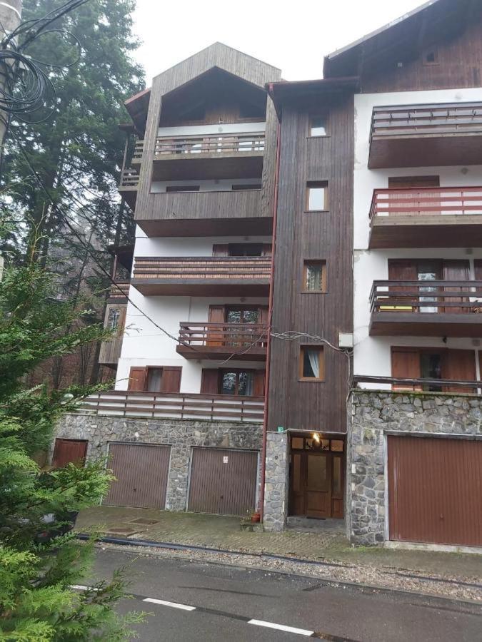 Apartament Andra *
